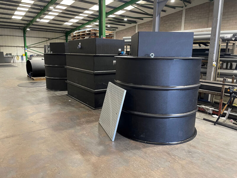 Inside Service Tanks Services - IAM Tanks Ltd